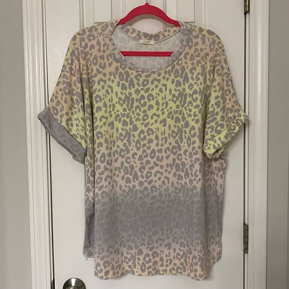 ODDY • Boutique Rainbow Leopard Animal Print Overside Top - Picture 2 of 7